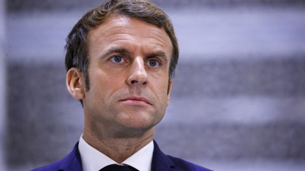 Affaires Nicolas Hulot et Patrick Poivre d'Arvor : des victimes reprochent à Emmanuel Macron de les mettre "du côté des inquisiteurs"