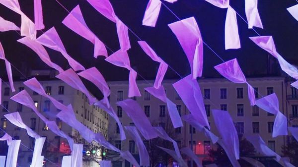 Lyon : la Fête des Lumières illumine de nouveau la ville
