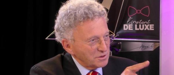 EXCLU - Nelson Monfort révèle gagner 5.000 euros par mois à France Télé: "C'est assez mince dans l'audiovisuel mais un beau salaire par rapport aux Français" - VIDEO