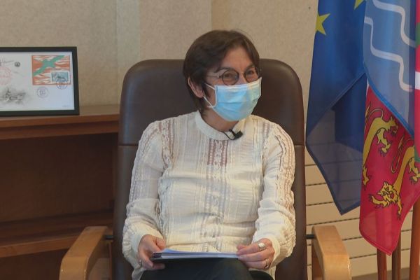 Pour la ministre Annick Girardin, Saint-Pierre et Miquelon a besoin "d'hommes et de femmes responsables"