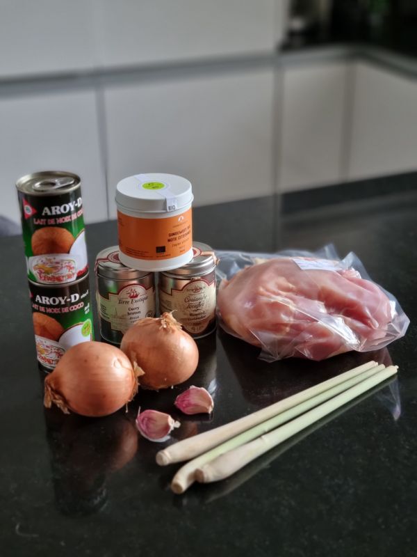 Ma recette facile avec des blancs de poulet et du lait de coco