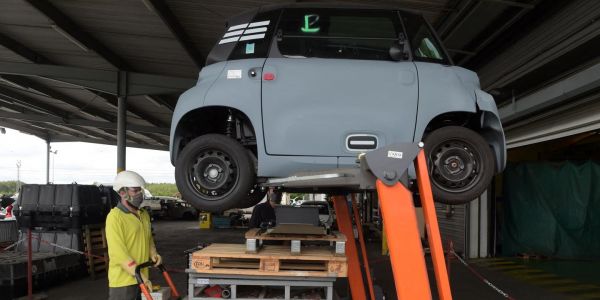 Les constructeurs automobiles français font le ménage dans leur catalogue