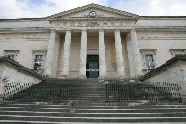 Violences conjugales à Angoulême: la semi-liberté pour un nouvel hébergement