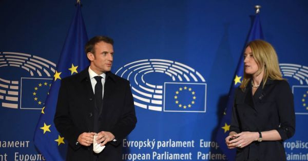 Macron repart à l'offensive sur l'Europe devant les eurodéputés