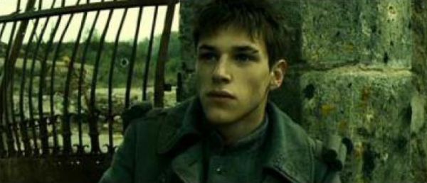 Disparition de Gaspard Ulliel : Emmanuel Macron, a fait part hier soir dans un communiqué de sa "grande tristesse" : "Icône de l'élégance française, il éblouissait tous les objectifs" - Vidéo