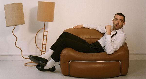 Miles Kane fait rayonner la pop sur "Change the Show”