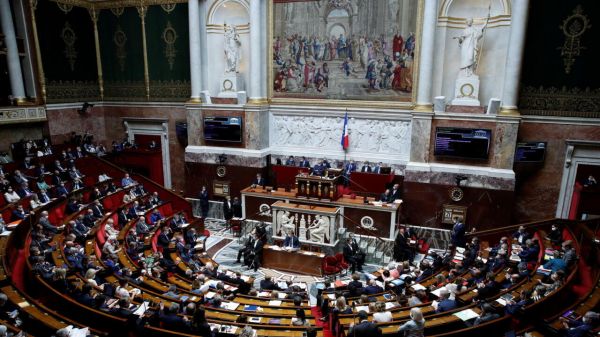 Les députés français adoptent une résolution dénonçant le "génocide" des Ouïghours par la Chine