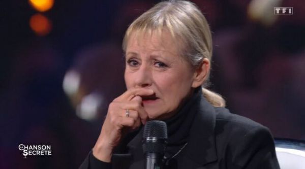 VIDEO. « La chanson secrète » : Dorothée, émue aux larmes, par les retrouvailles avec la bande du « Club Dorothée »