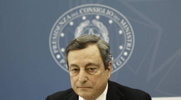Italie : Mario Draghi favori pour la présidence de la République après l'abandon de Silvio Berlusconi