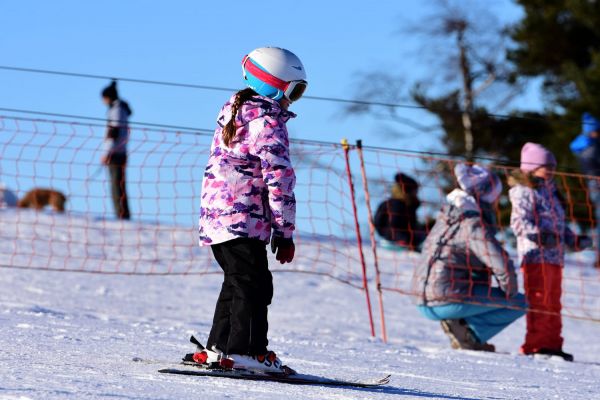 Vacances de février 2022 : dates par zone, restrictions et règles dans les stations de ski