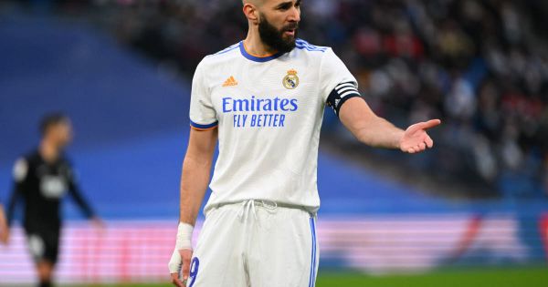 Football / Faits divers. Penalty raté, blessure et cambriolage : sale soirée pour Benzema