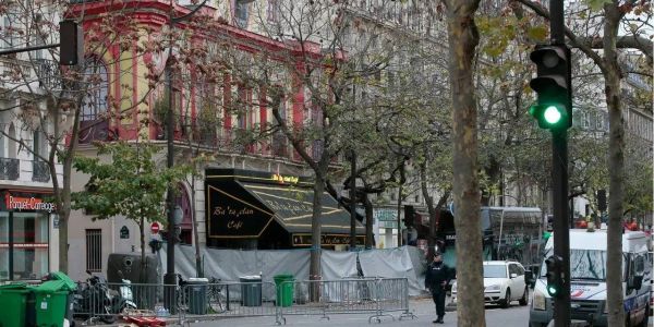 Radio d'une rescapée du Bataclan aux enchères: la blessée se dit "extrêmement choquée"