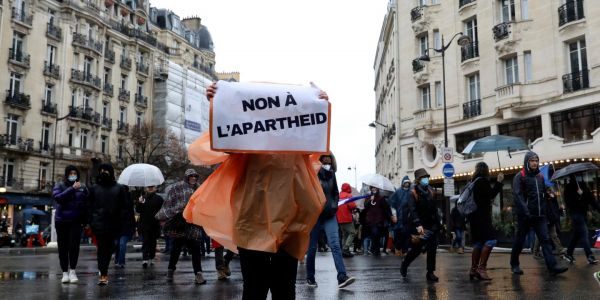 Covid-19 : la Cour de justice de la République classe sans suite près de 20 000 plaintes types déposées contre des ministres