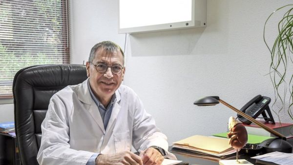 Pyrénées-Orientales - Docteur Jean-Paul Ortiz : "On aurait déjà des milliers de cas de BA.2 en France, mais on s'achemine vers une accalmie de la pandémie"