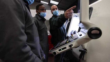 À l’école de production de Béthune-Bruay les jeunes apprennent en travaillant