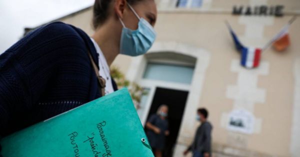 Présidentielle 2022 : la course aux parrainages, ce paradoxe de la démocratie