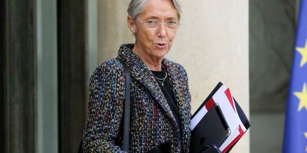 La baisse du chômage « donne le chemin » du « plein-emploi », selon Borne