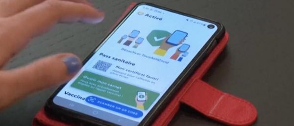 Treize personnes suspectées de participer à un réseau de faussaires qui a établi plus de 60.000 pass sanitaires falsifiés interpellées dans les régions lyonnaise et parisienne - VIDEO
