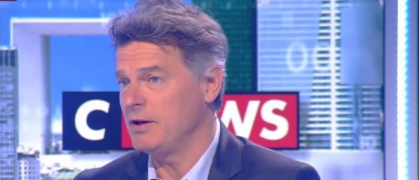 Le candidat communiste à l'élection présidentielle, Fabien Roussel, relaxé par le tribunal correctionnel de Paris de poursuites en diffamation intentées par le Rassemblement national