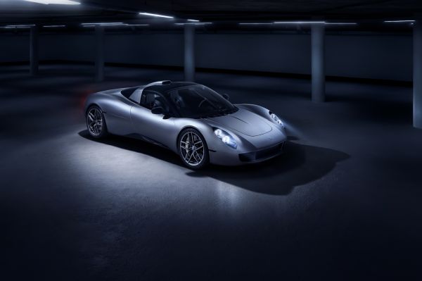 Nouvelle Gordon Murray T.33 (2024) : à la gloire du V12 ! (+ images et vidéo)