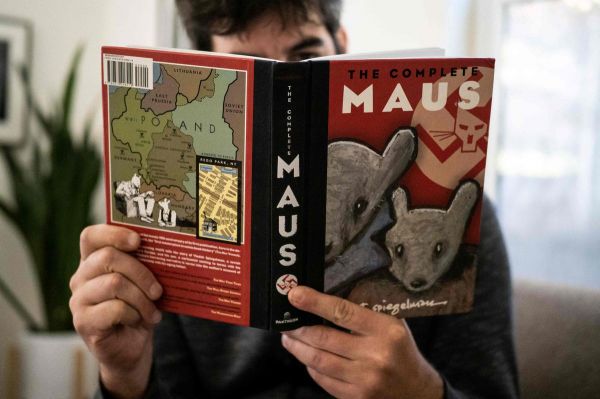 La BD sur la Shoah « Maus » bannie d'écoles américaines pour... vulgarité et nudité