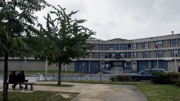 Essonne : deux détenus et trois agents blessés dans l'incendie d'une cellule de la maison d'arrêt de Fleury-Mérogis