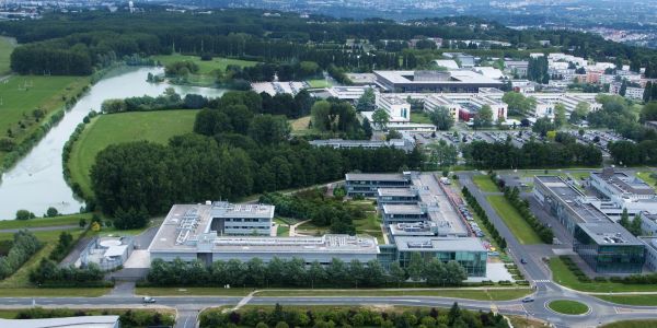 TotalEnergies renonce à implanter un centre de recherche à proximité de Polytechnique