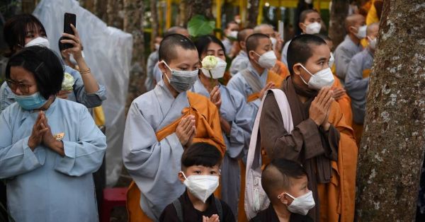 Vietnam: dernier adieu au moine Thich Nhat Hanh, grande figure du bouddhisme