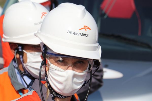 Dunkerque : Jean Castex annonce un investissement de 1,7 milliards pour alléger le bilan carbone d'ArcelorMittal
