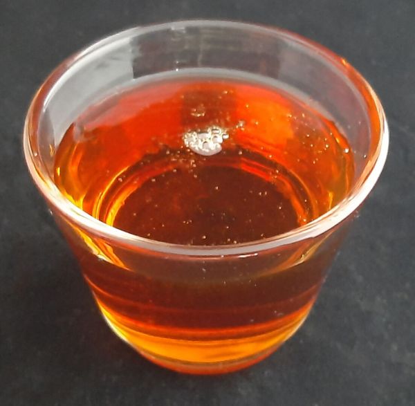 Caramel liquide maison. La recette et technique pour qu'il ne durcisse pas !