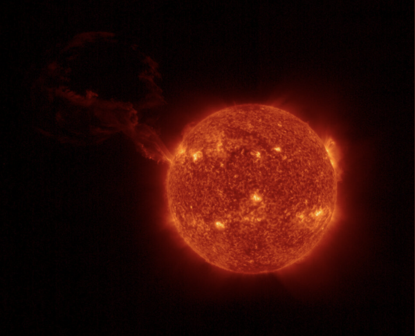 Voici à quoi ressemble une géante éruption solaire, filmée par le satellite Solar Orbiter