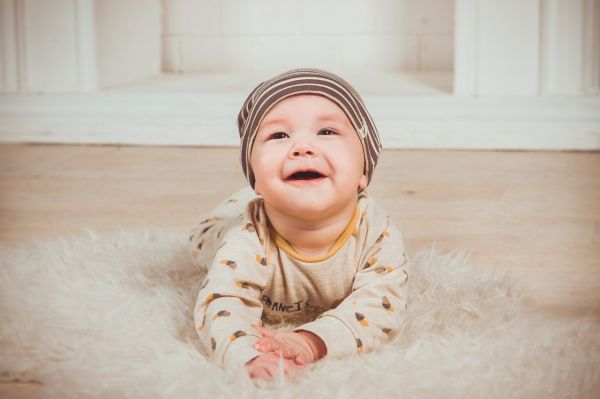 Les bébés ont-ils le sens de l’humour ?