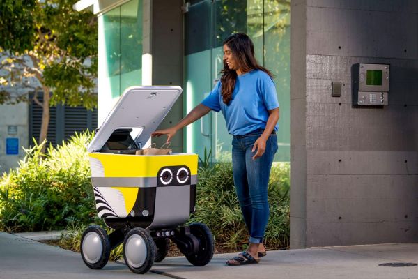 Nvidia investit 10 millions de dollars dans Serve Robotics, spécialiste du robot livreur
