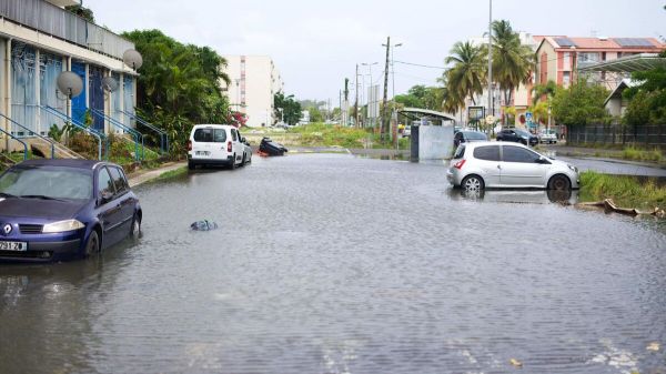 Guadeloupe : après les inondations, des élus appellent à reconnaître l'état de catastrophe naturelle