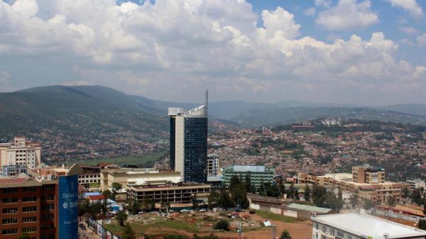 Le chef d'état-major de l'armée malienne en visite au Rwanda