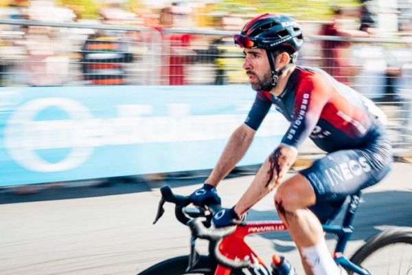 Tour d'Italie : Aucune fracture pour Castroviejo, tombé sur la 7e étape #Giro #Castroviejo #Carapaz #INEOSGrenadiers