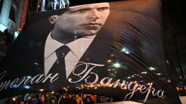 REPORTAGE. Guerre en Ukraine : plongée au cœur d'un restaurant devenu "repère" des nationalistes ukrainiens