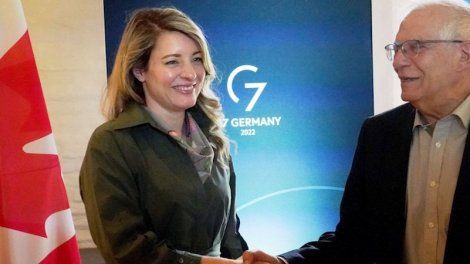 Invasion russe en Ukraine: le G7 "ne reconnaîtra jamais les frontières" que Moscou tente de modifier par son intervention militaire
