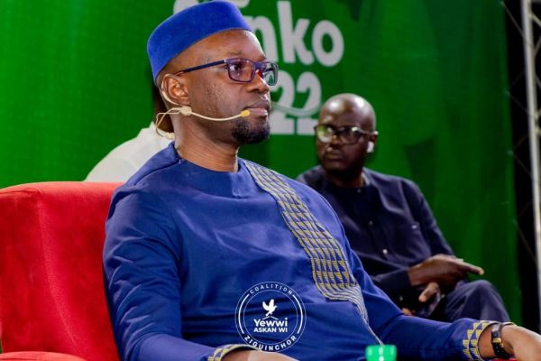 Groupe WhatsApp de Yewwi Askan Wi : Ousmane Sonko prend des décisions de taille et frustre certains leaders￼