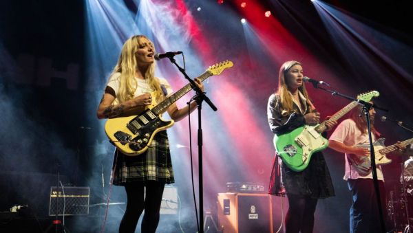 Wet Leg et nouvelles générations féminines