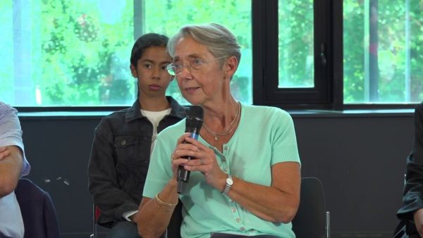 Formation du nouveau gouvernement : « On n'est pas en train de traîner », affirme Élisabeth Borne