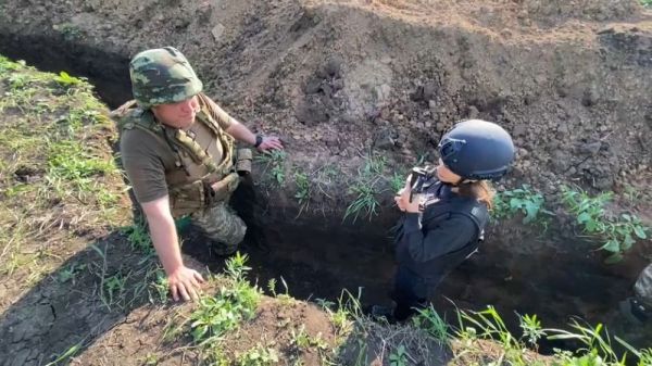 "Les Russes s'enfuient" | Reportage auprès d'un bataillon ukrainien dans la région de Kherson