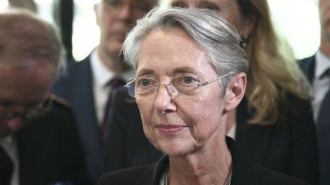 Une popularité en demi-teinte pour la Première ministre Elisabeth Borne