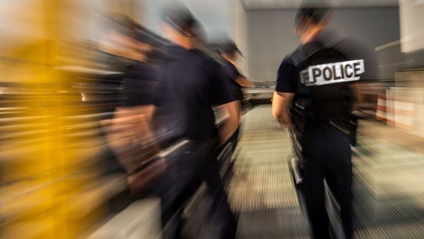 Haute-Savoie : une fillette de 10 ans meurt asphyxiée, son père, principal suspect, activement recherché