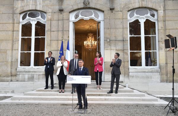 Nouveau gouvernement : Qui sont les ministres entrants et sortants ?