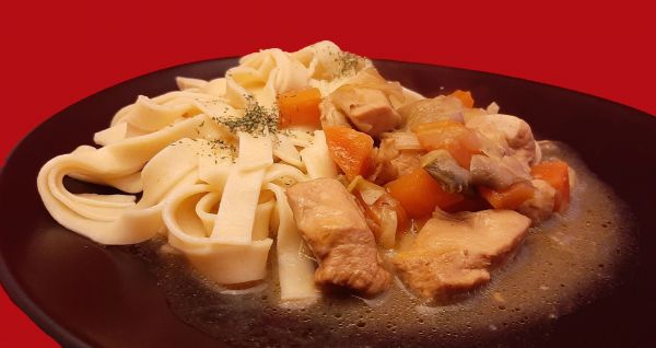 Blanquette de poulet aux champignons de Paris. Une recette à l'ancienne !