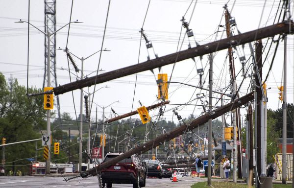 Canada : Des violents orages font quatre morts et privent 900.000 foyers d'électricité
