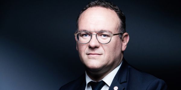 Le nouveau gouvernement fragilisé par les accusations contre Damien Abad