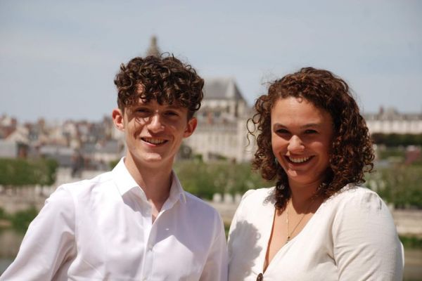 PORTRAIT. A 18 ans, Noé Petit, plus jeune candidat des législatives, passe son bac et fait campagne dans le Loir-et-Cher
