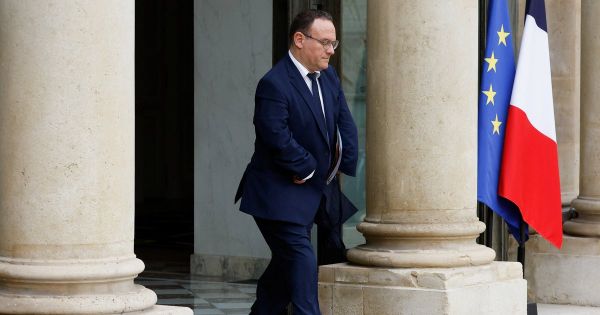 Damien Abad et Élisabeth Borne se sont vus dans le week-end (et voici ce qu'on en sait)